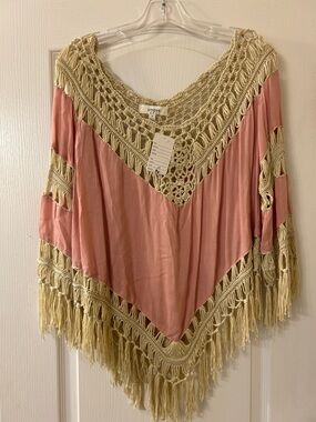 Umgee Pink and Cream Crochet Fringe Poncho